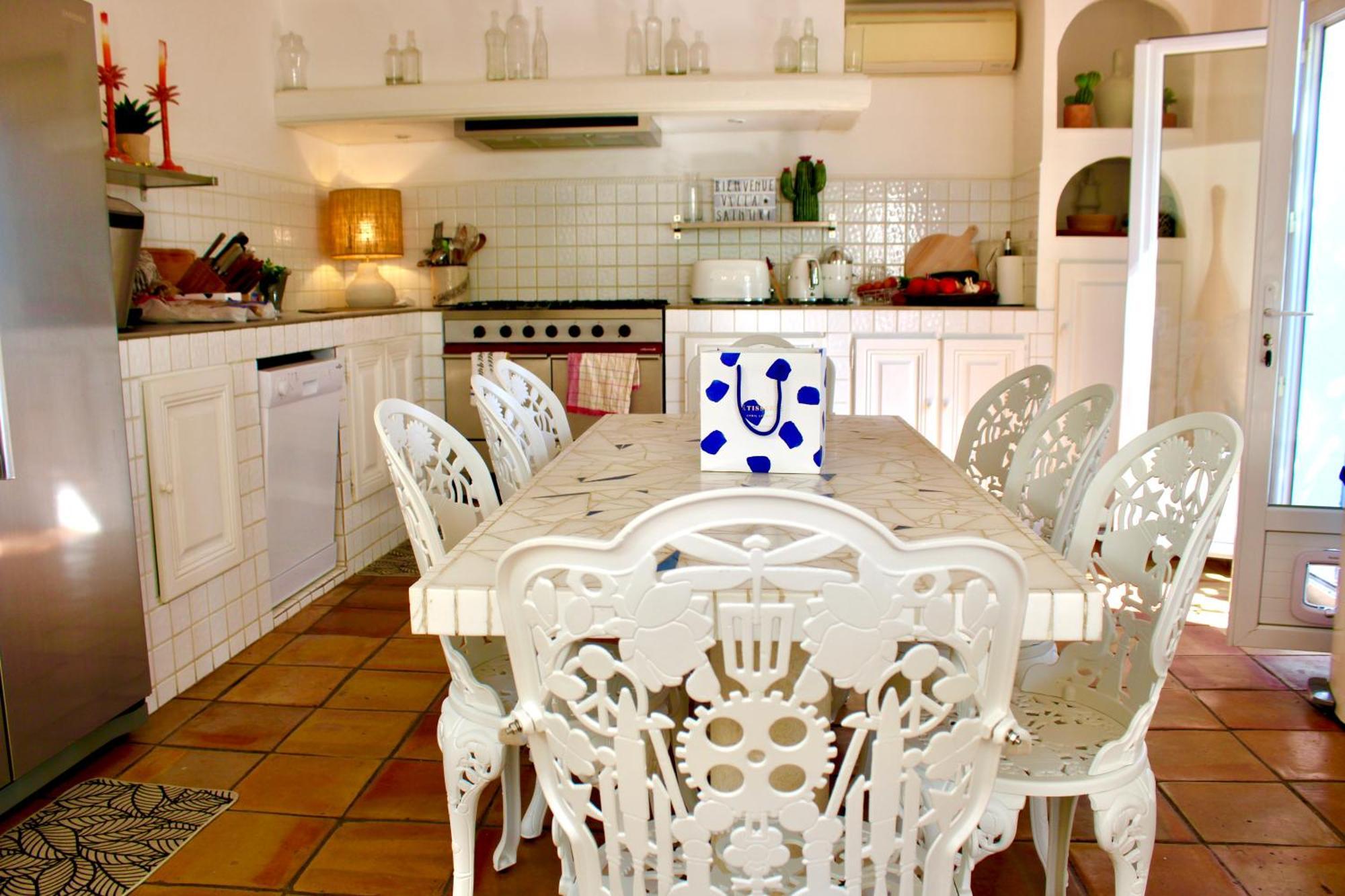 Provencale Golfe St Tropez Climatisee Piscine Chauffee, Spa, Billard, Wifi Debit Pro *