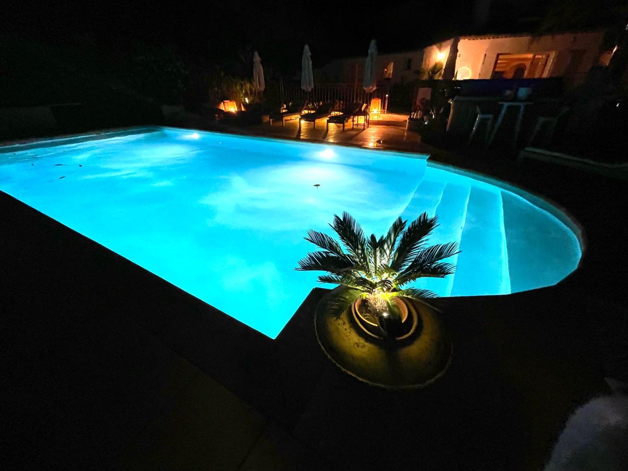 Provencale Golfe St Tropez Climatisee Piscine Chauffee, Spa, Billard, Wifi Debit Pro *